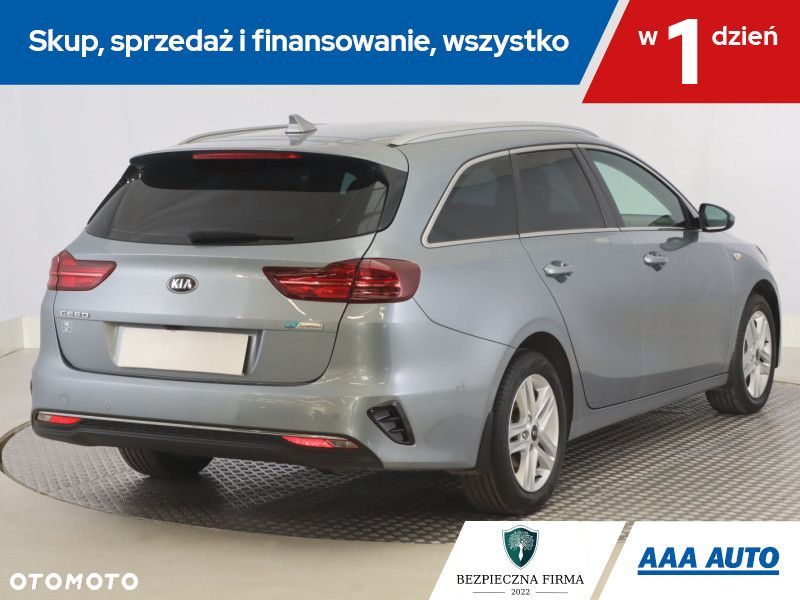 Kia Ceed - 7
