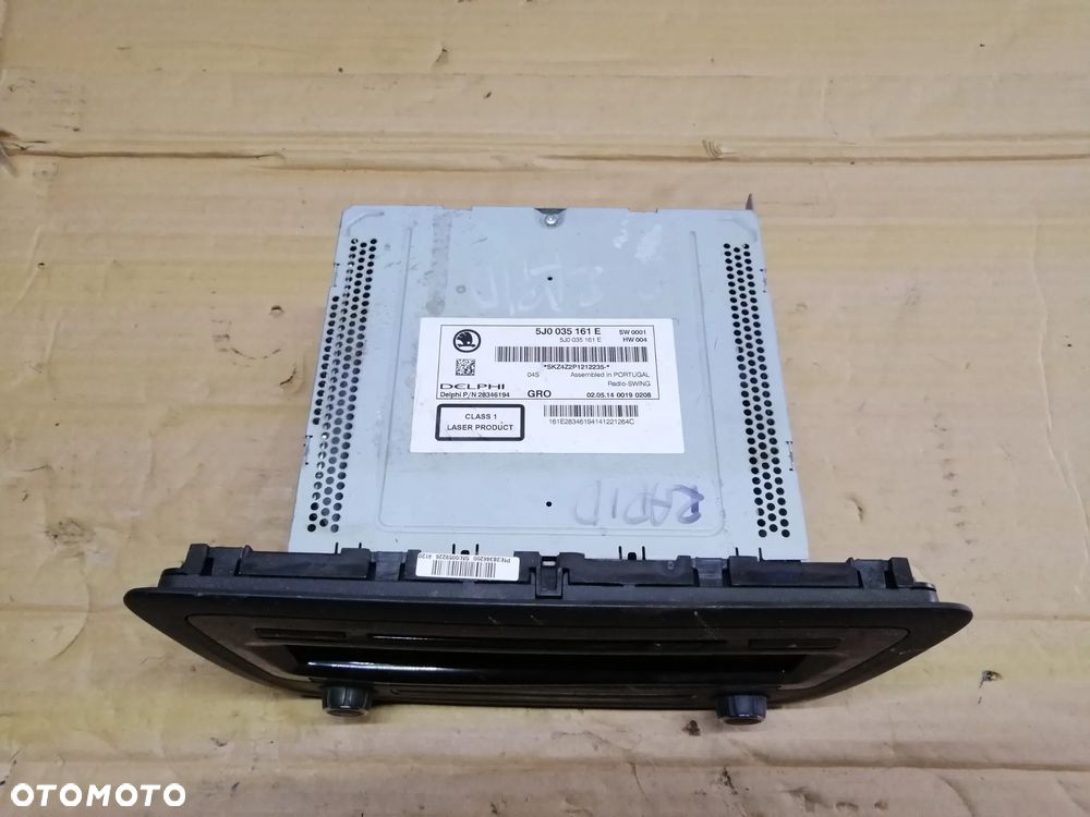 Skoda Rapid radio 5J0035161E - 2