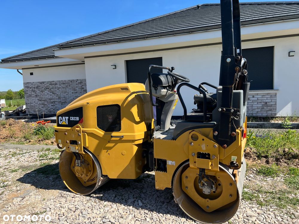 Caterpillar Walec drogowy CAT 100cm CB22B 2017r  zagęszczarka Catepillar CB 22 B Szer 100 cm Wibracja na oba bębny Zbiorniki na wodę Bomag  2,5 tony 24KW - 10