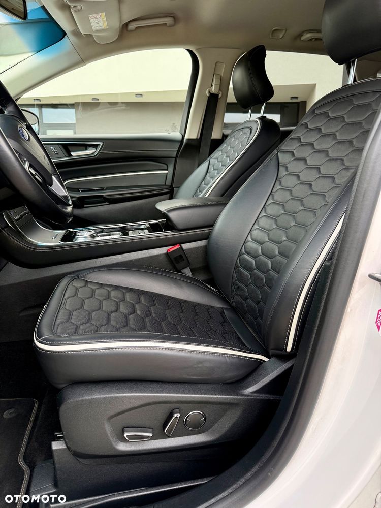 Ford Edge - 24