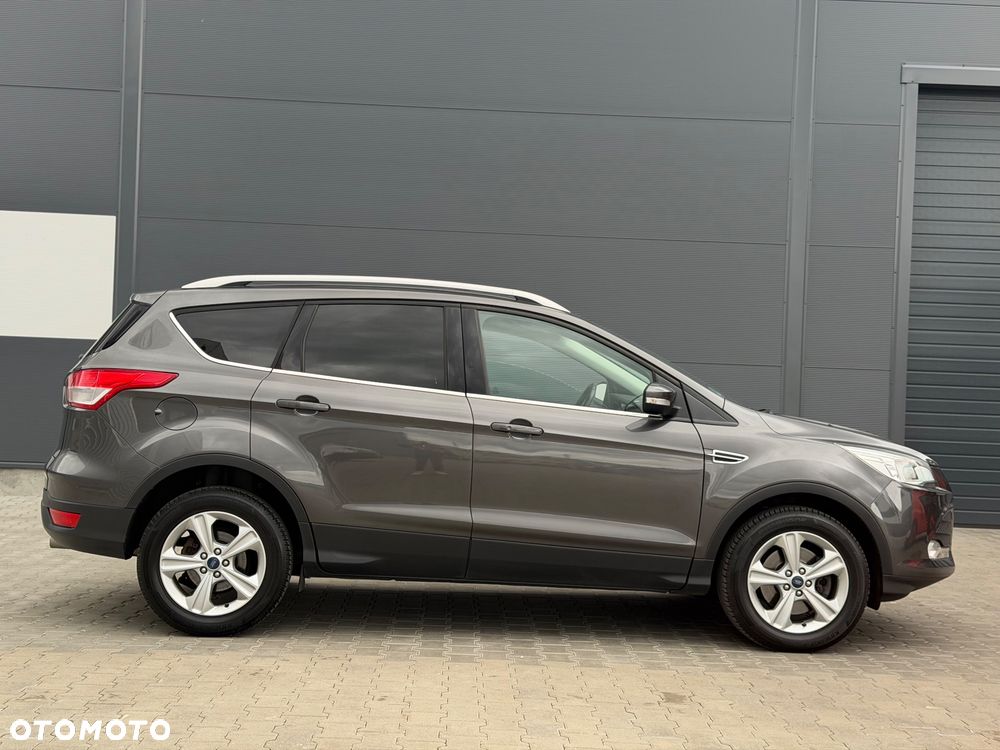 Ford Kuga 2.0 TDCi FWD Titanium - 37