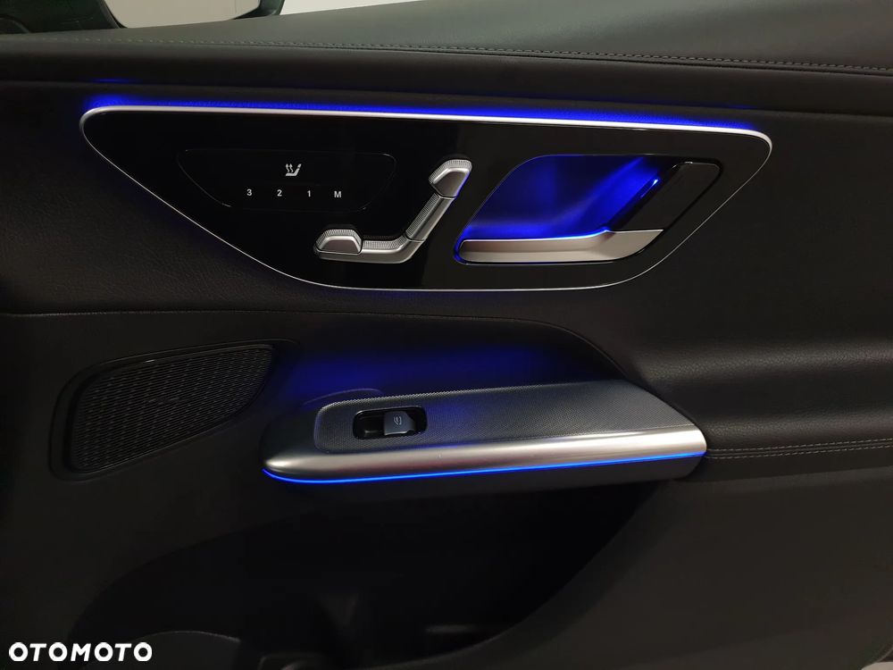 Mercedes-Benz GLC 300 d 4Matic 9G-TRONIC Edition AMG Line - 34