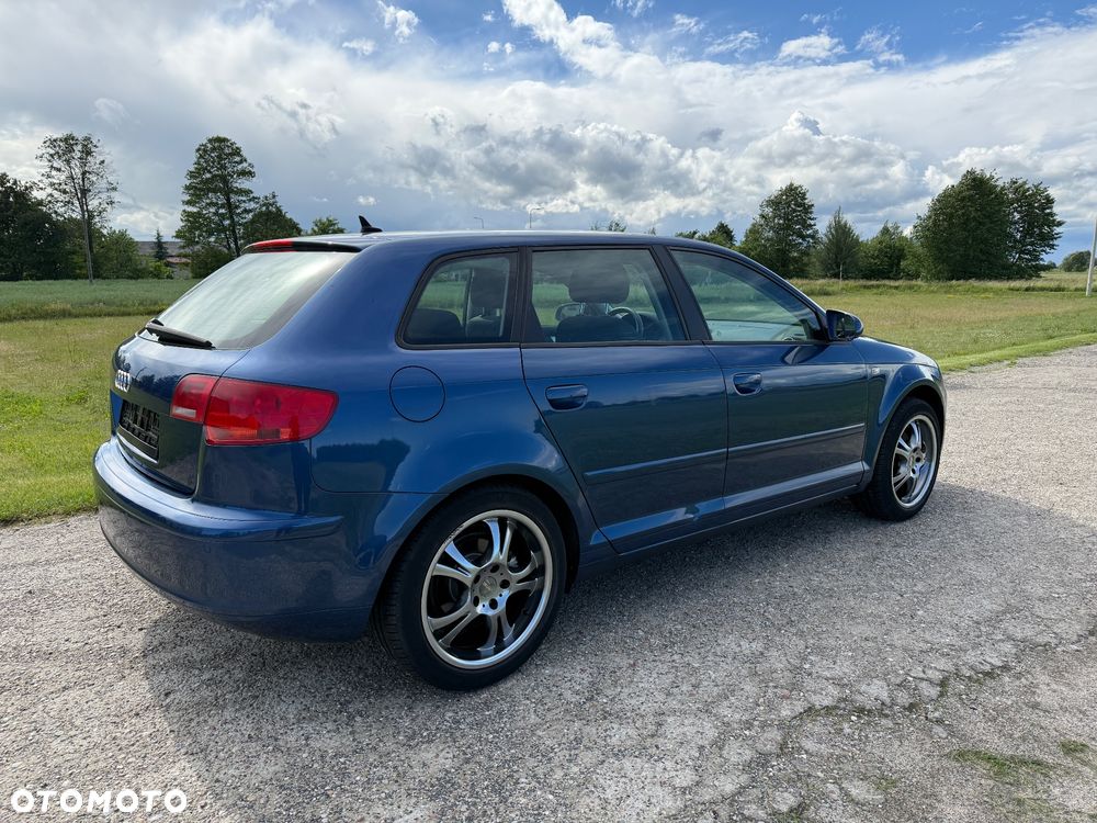 Audi A3 Sportback 1.6 Attraction - 11