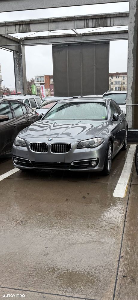 BMW Seria 5 520d Aut. Luxury Line - 1