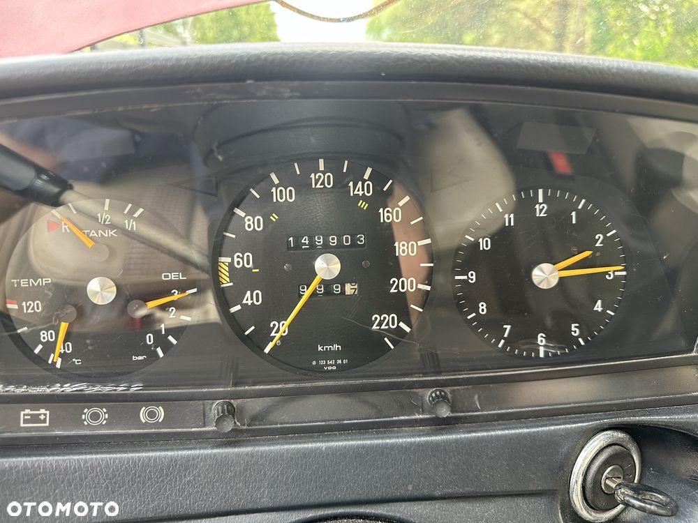 Mercedes-Benz W123 - 7
