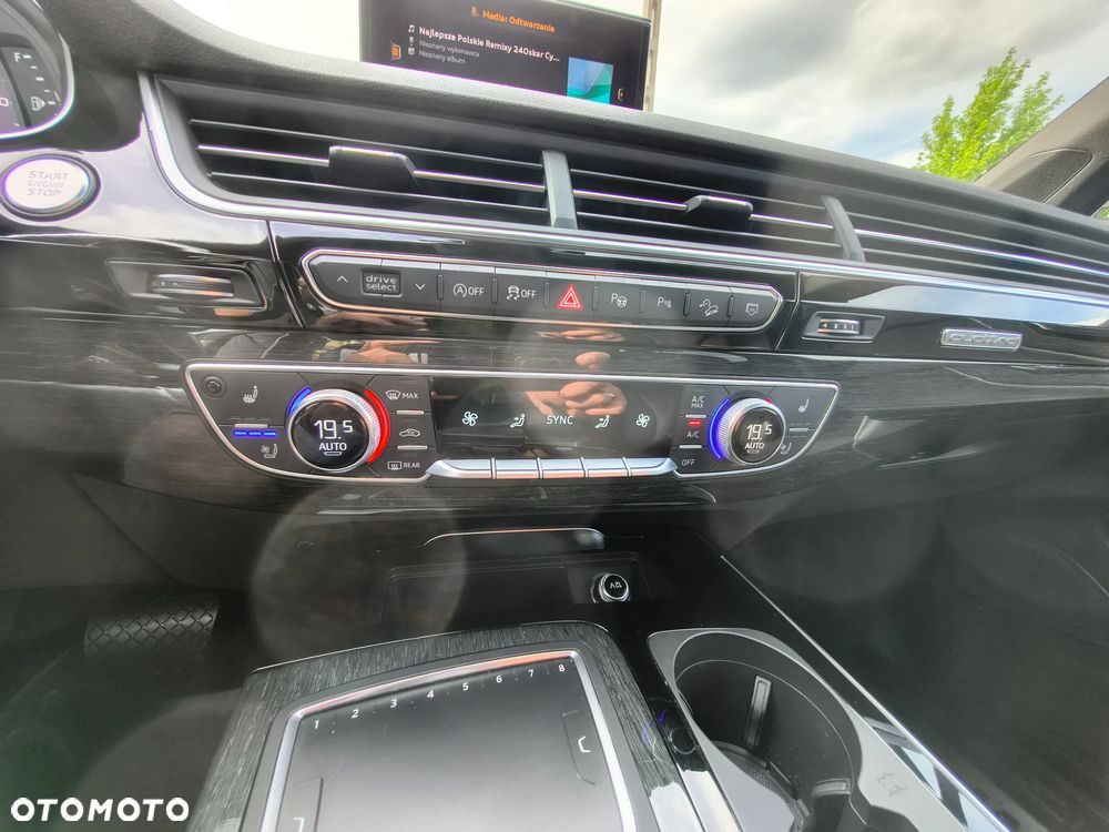 Audi Q7 - 19