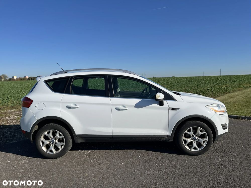 Ford Kuga - 4