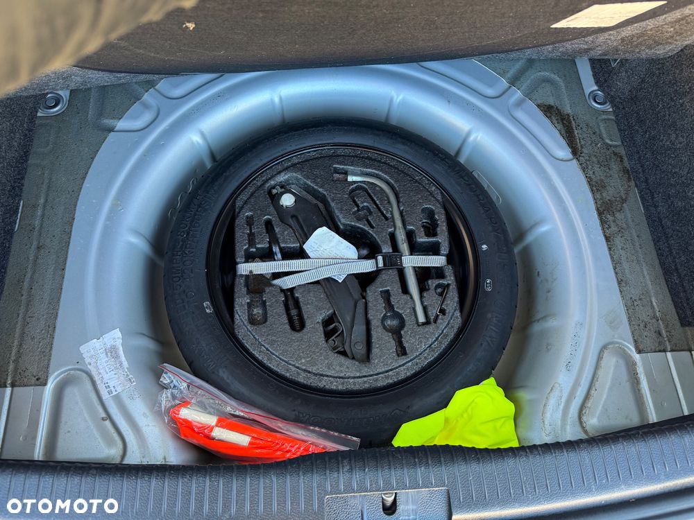 Volkswagen Golf 1.6 Goal - 14