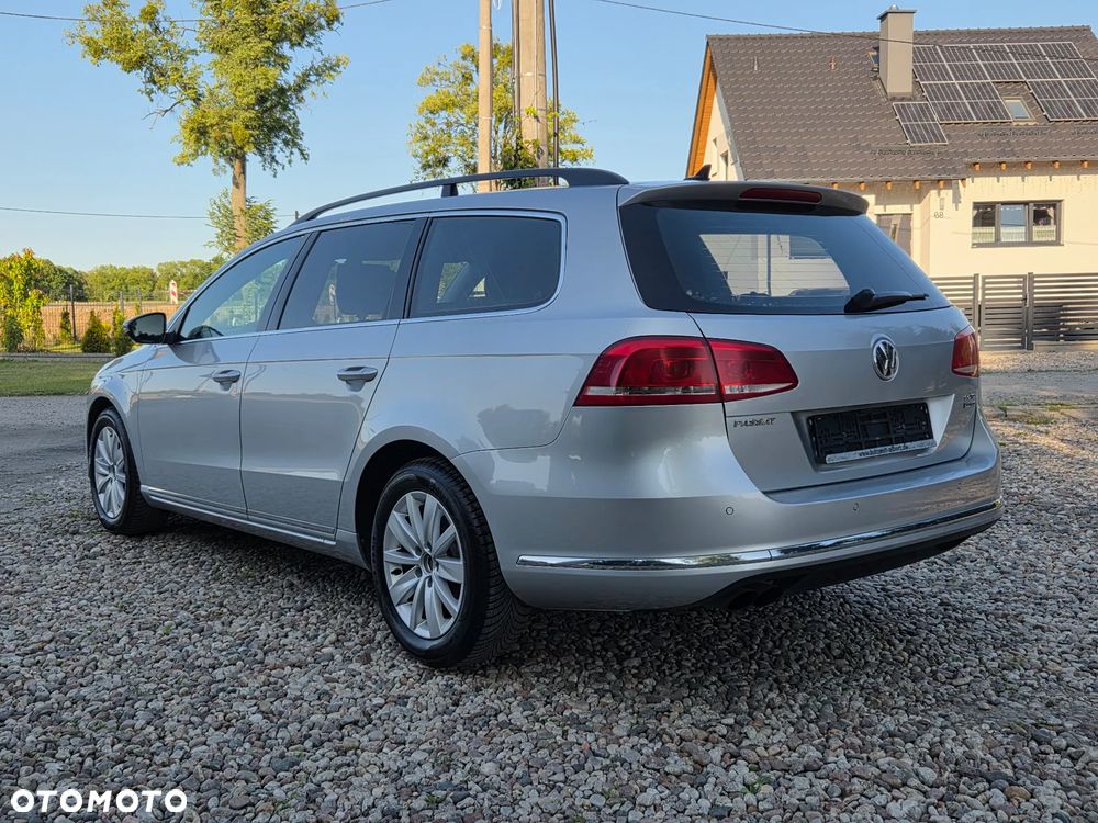 Volkswagen Passat Variant 2.0 TDI BlueMotion Technology Comfortline - 11