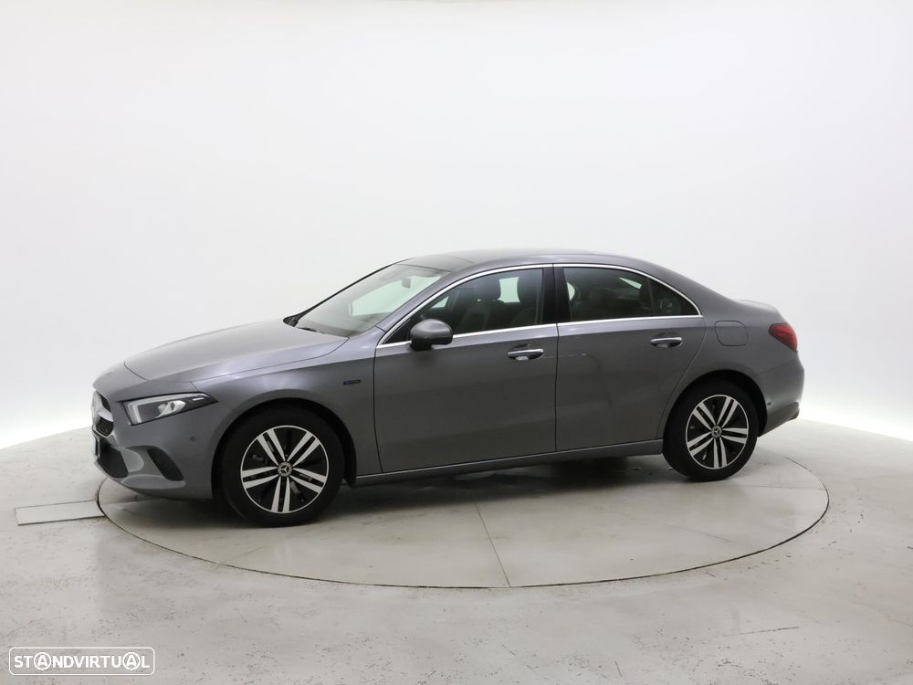 Mercedes-Benz A 250 Limousine e Progressive - 2