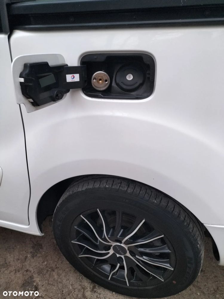 Peugeot Partner 100 Family - 11