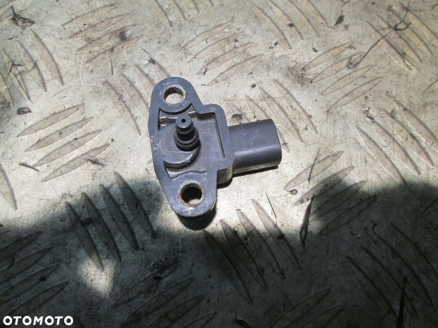 CZUJNIK CIŚNIENIA MAP SENSOR MERCEDES W211 E-KLASA 07- A0051535028 - 2