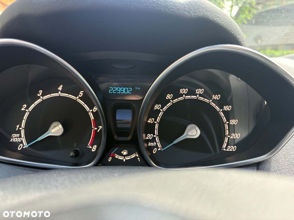 Ford Fiesta 1.4 Trend - 9