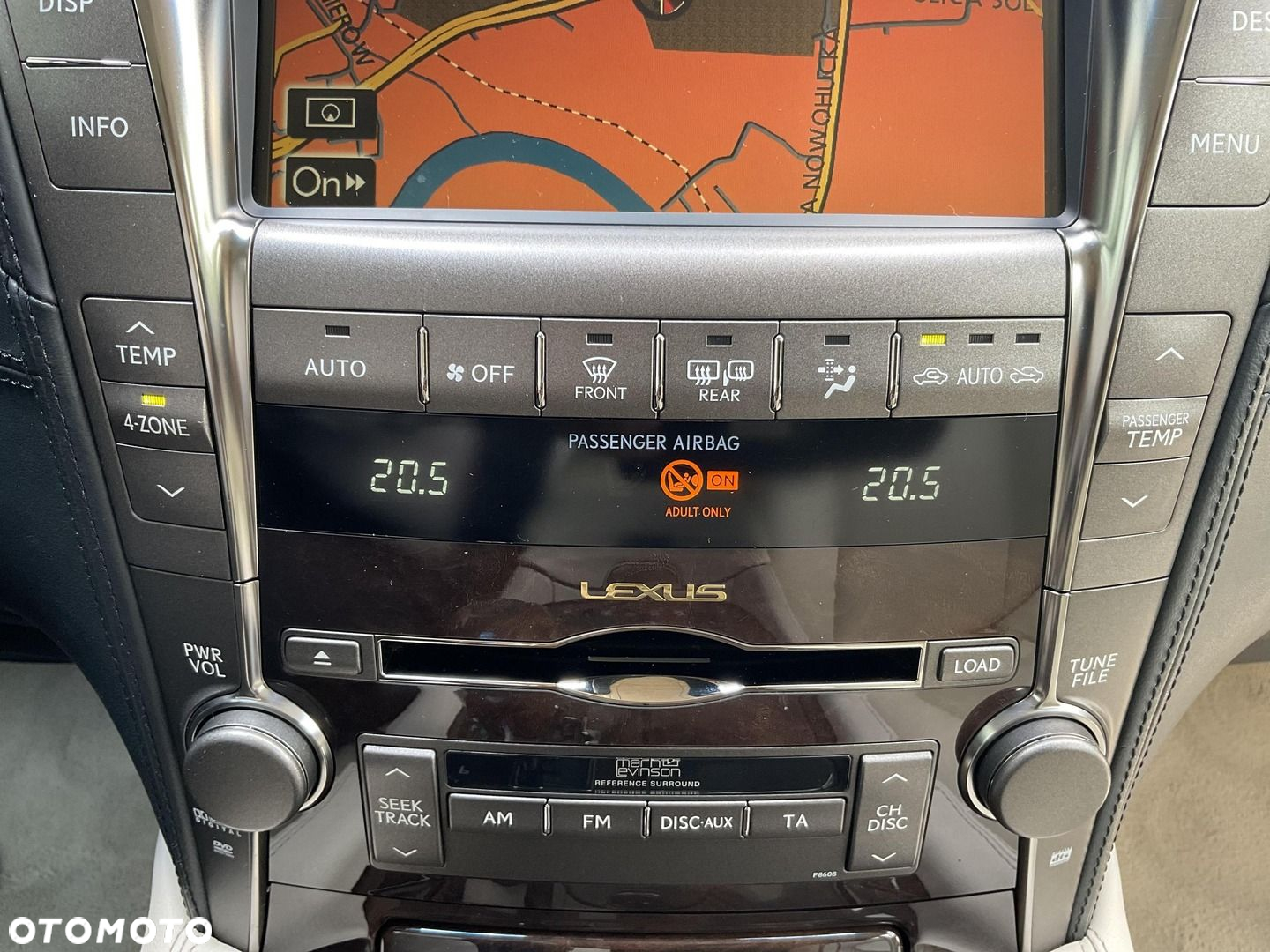Lexus LS 600h Superior - 26