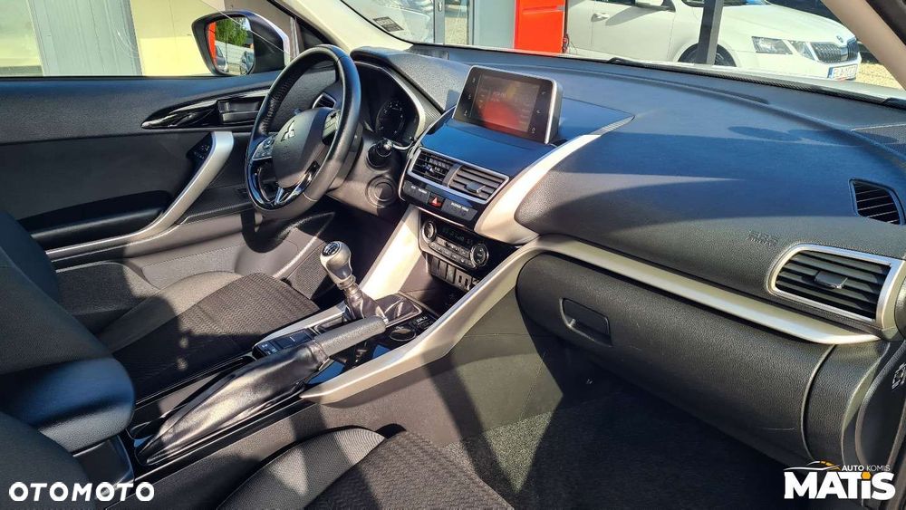 Mitsubishi Eclipse Cross - 35