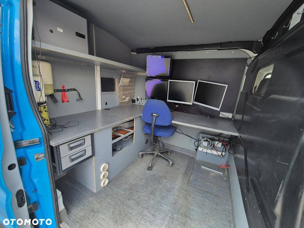 Ford Transit 2.2 TDCi / L3H2 / SERWISOWY / MOBILNY WARSZTAT / ASENIZACYJNY / BLASZAK / SERWISOWANY / 1 WŁ / EURO 5 / KAMERA DO KANALIZACJI - 17