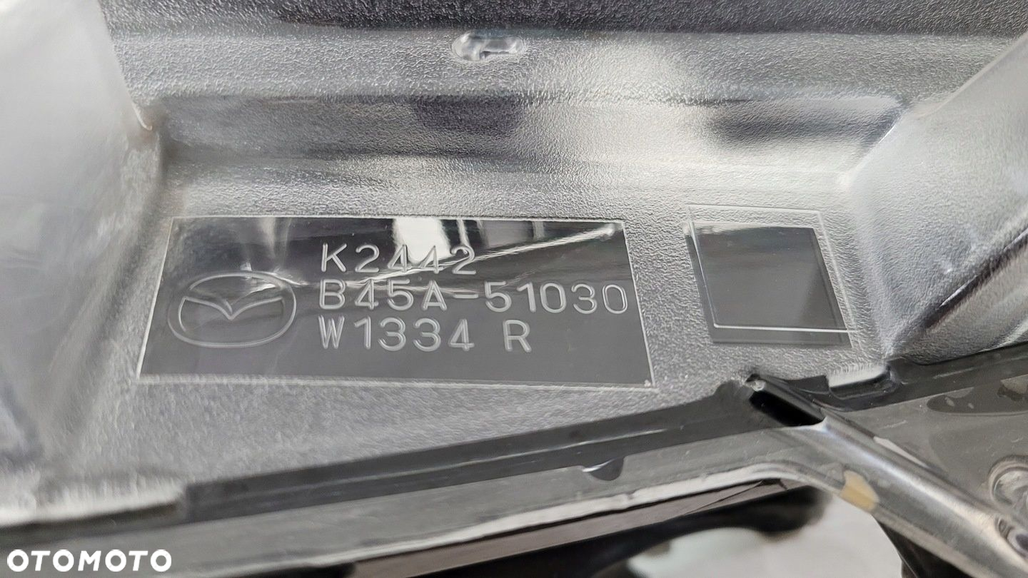 LAMPA PRAWA ZWYKŁA PRZÓD MAZDA 3 III BM 2013-2016 - 16