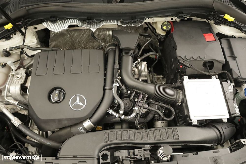 Mercedes-Benz GLA 200 AMG Line - 24