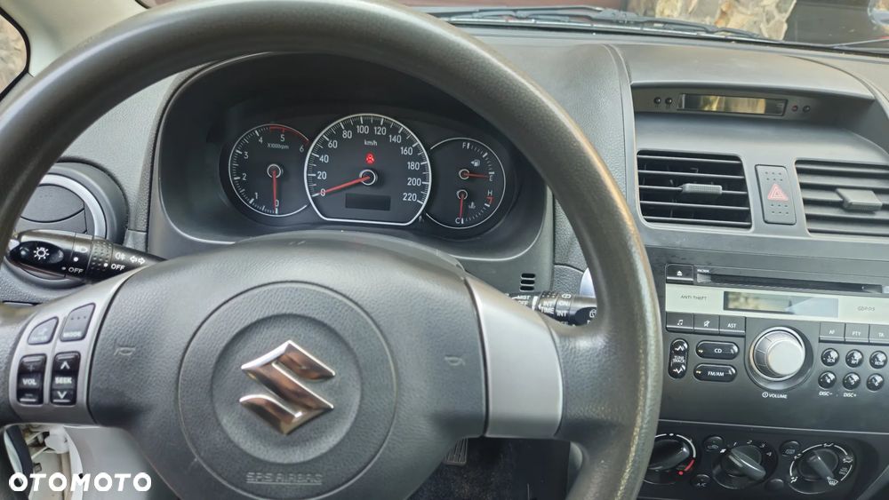 Suzuki SX4 - 5