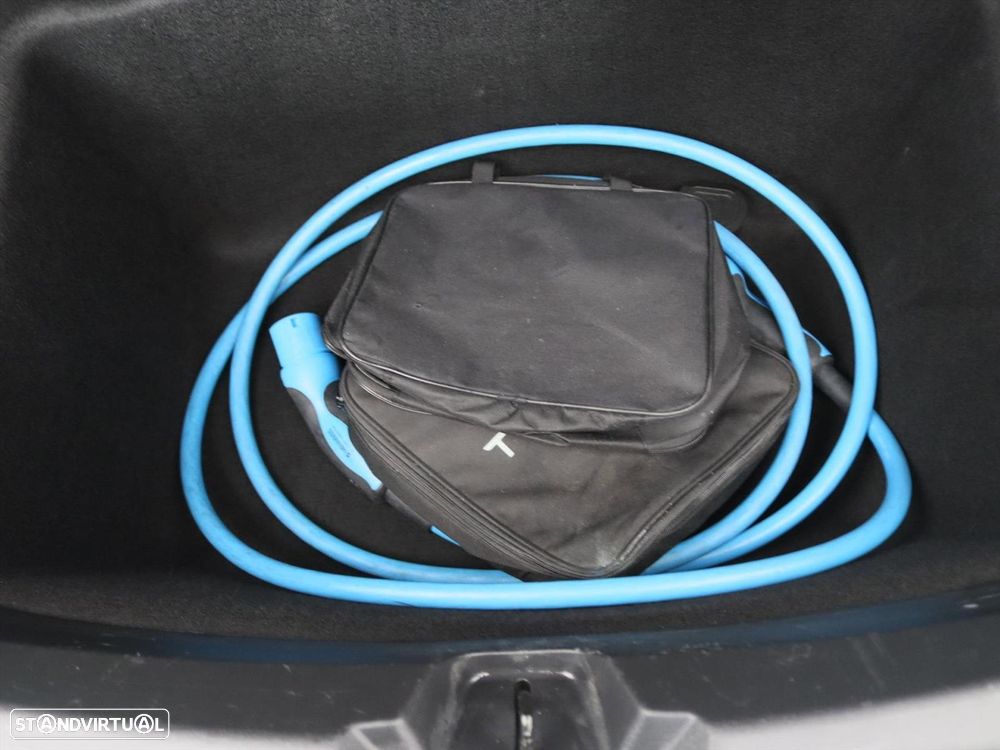 Tesla Model 3 Standard Range Plus RWD - 18