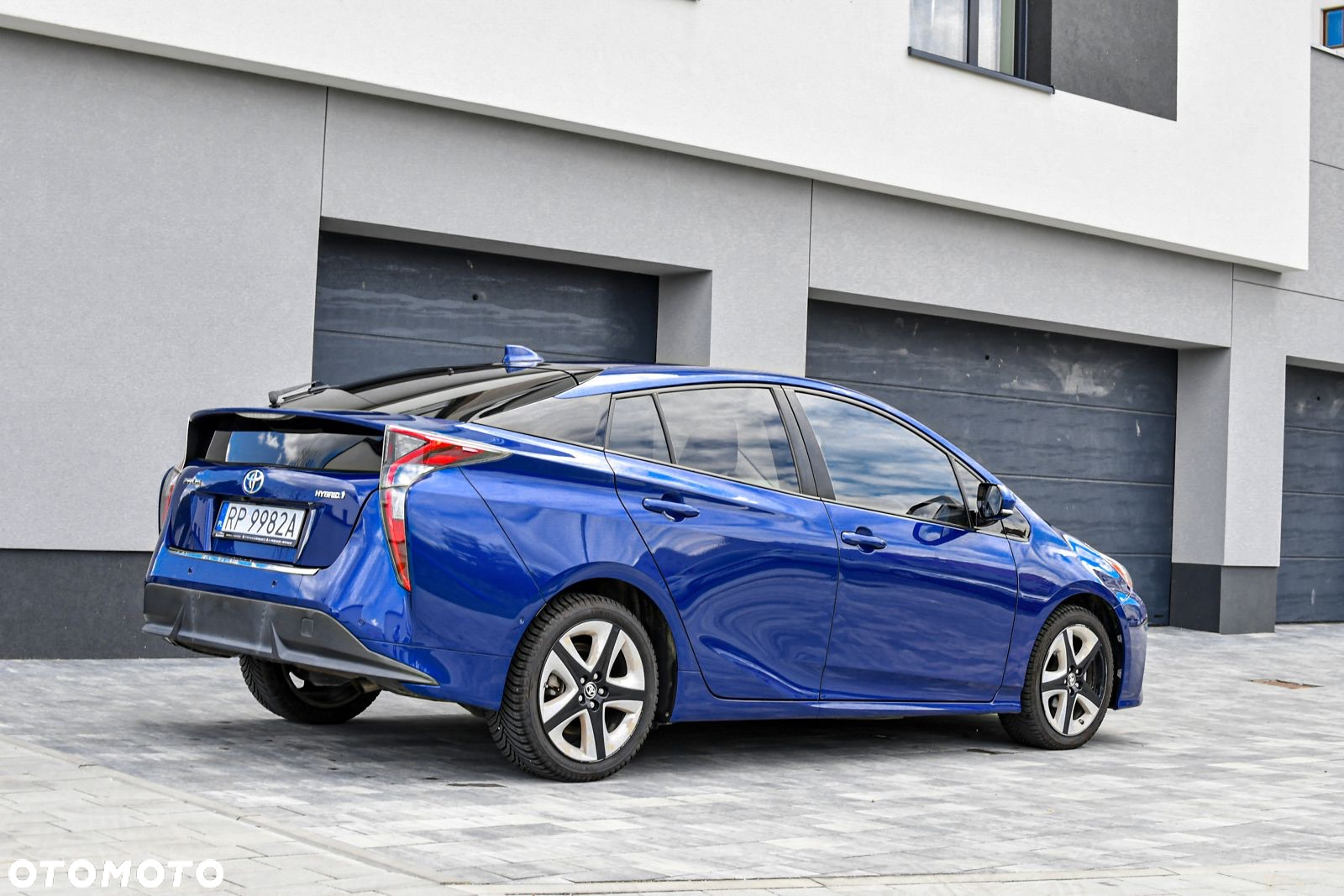 Toyota Prius 1.8 Hybrid Prestige - 2