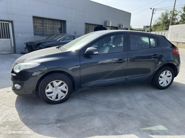Para Peças Renault Megane Iii Hatchback Van (Bz_) - 2