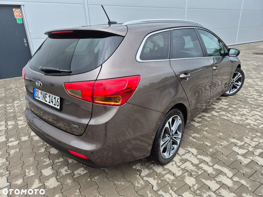 Kia Ceed 1.6 CRDi 128 Platinum Edition - 3