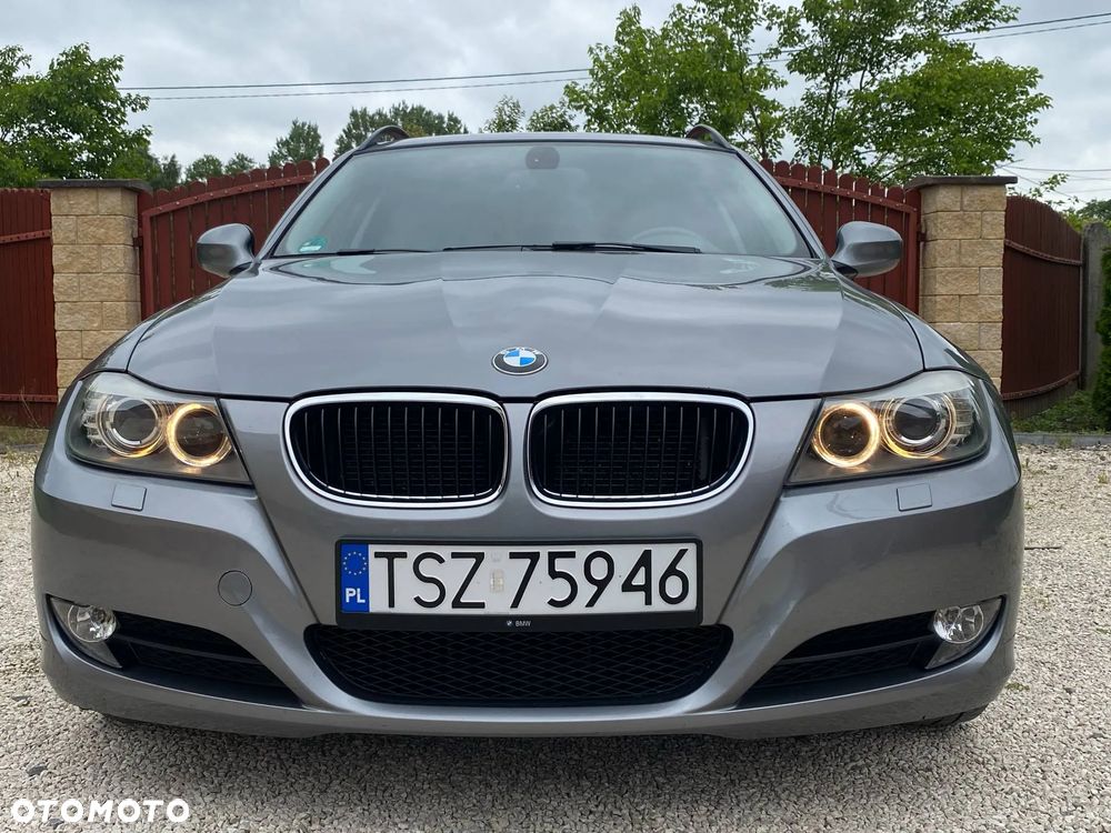 BMW Seria 3 318i - 33