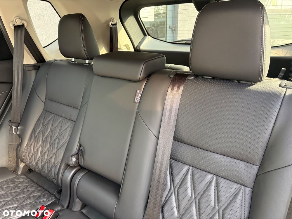 Nissan X-Trail 1.5 VC-T e-POWER Tekna e-4ORCE 7os - 11