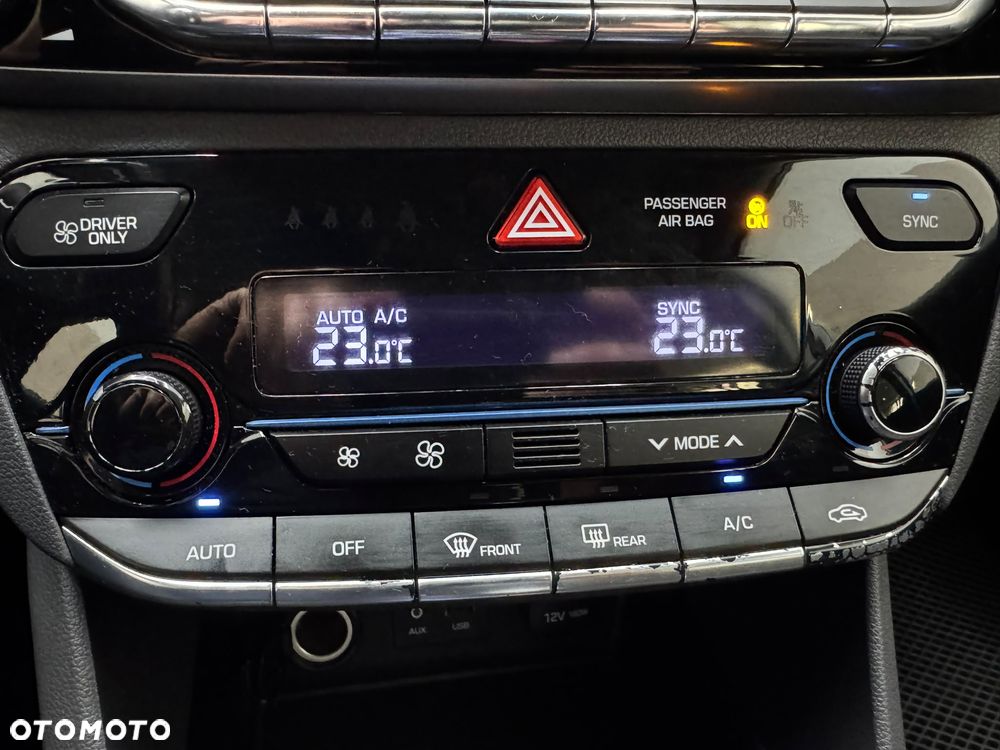 Hyundai IONIQ hybrid Premium - 17