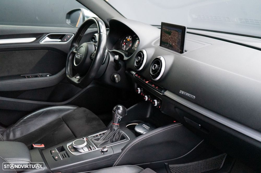 Audi S3 Sportback 2.0 TFSi quattro S tronic - 14