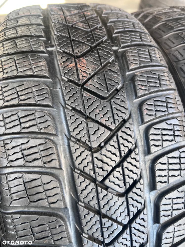 Opony zimowe RSC  255/35R19 225/40R19 Pirelli Sottozero 3 RSC - 3