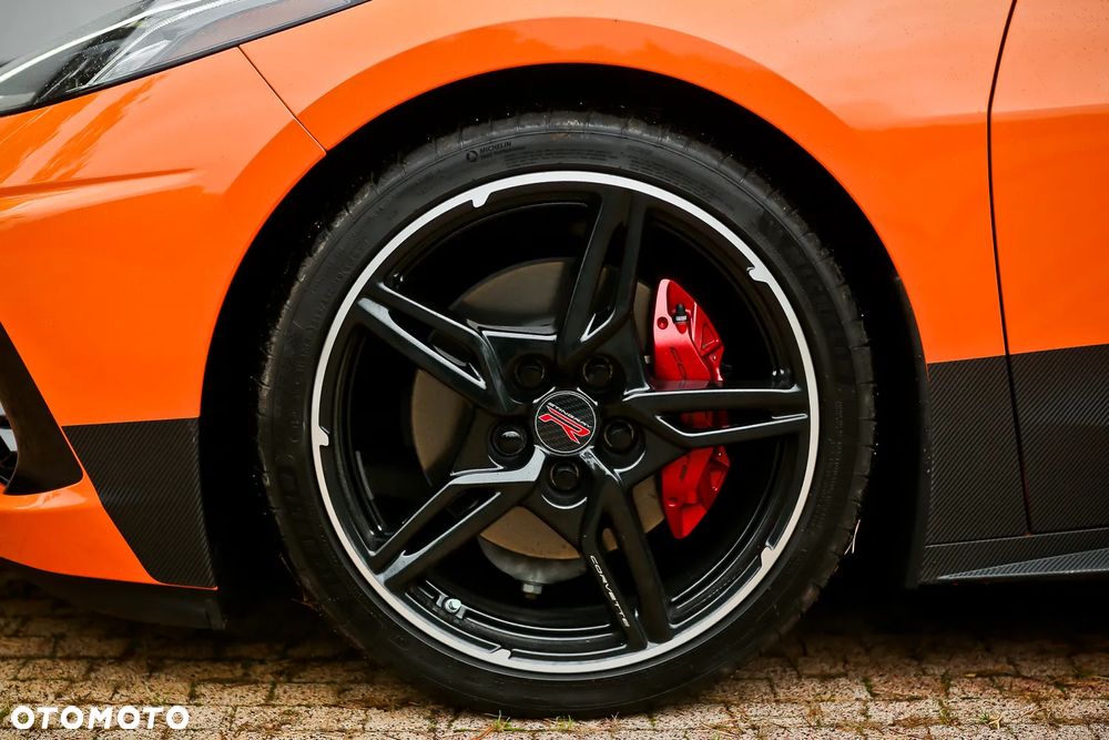 Chevrolet Corvette - 23