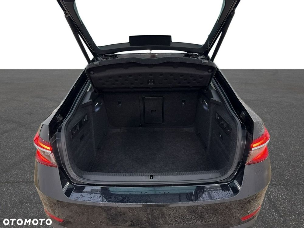 Skoda Superb 2.0 TDI SCR Style DSG - 28
