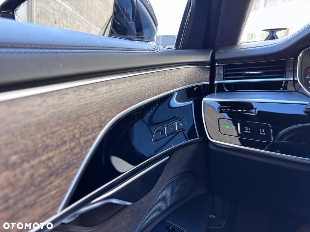 Audi A8 L 55 TFSI mHEV Quattro Tiptr - 31