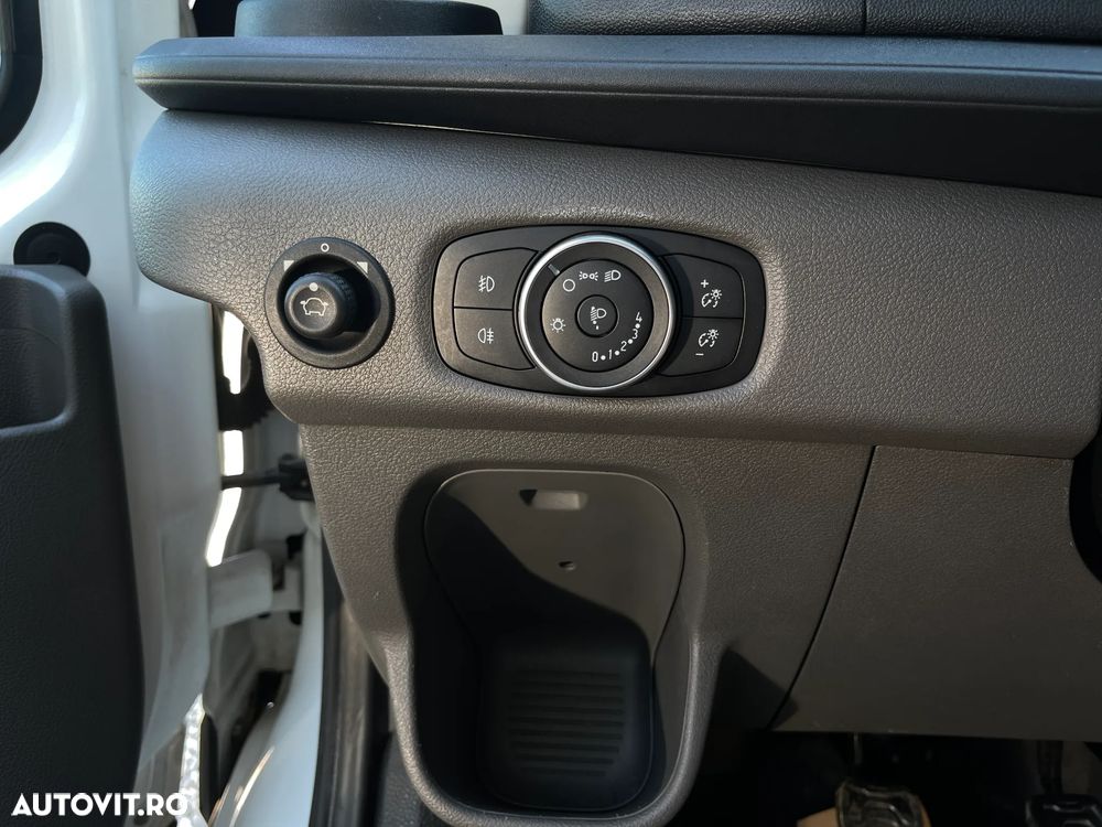 Ford Transit - 18