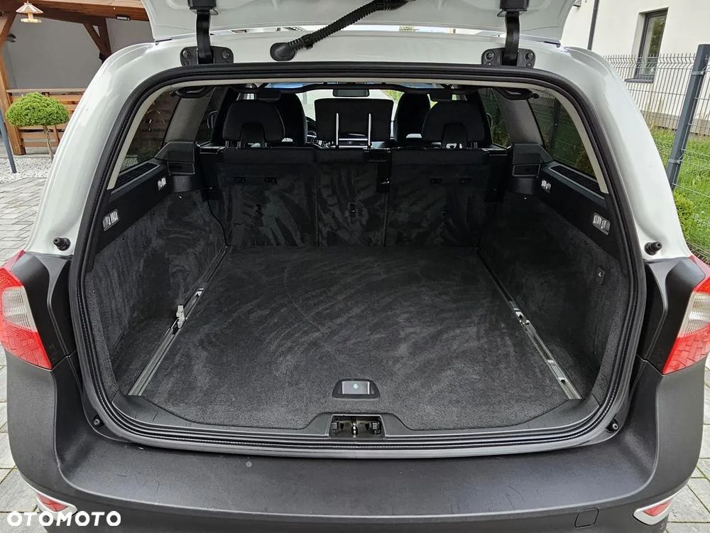 Volvo XC 70 D5 AWD Summum - 20
