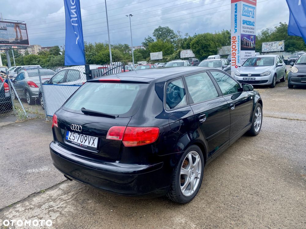 Audi A3 Sportback - 8