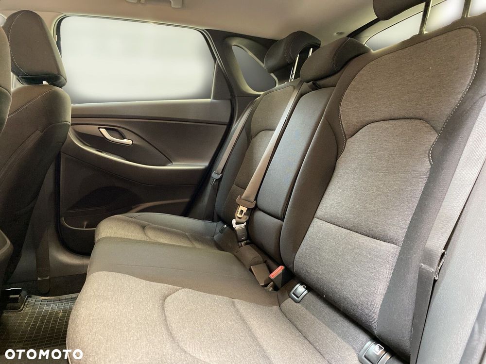 Hyundai i30 1.5 T-GDI 48V Smart DCT - 30
