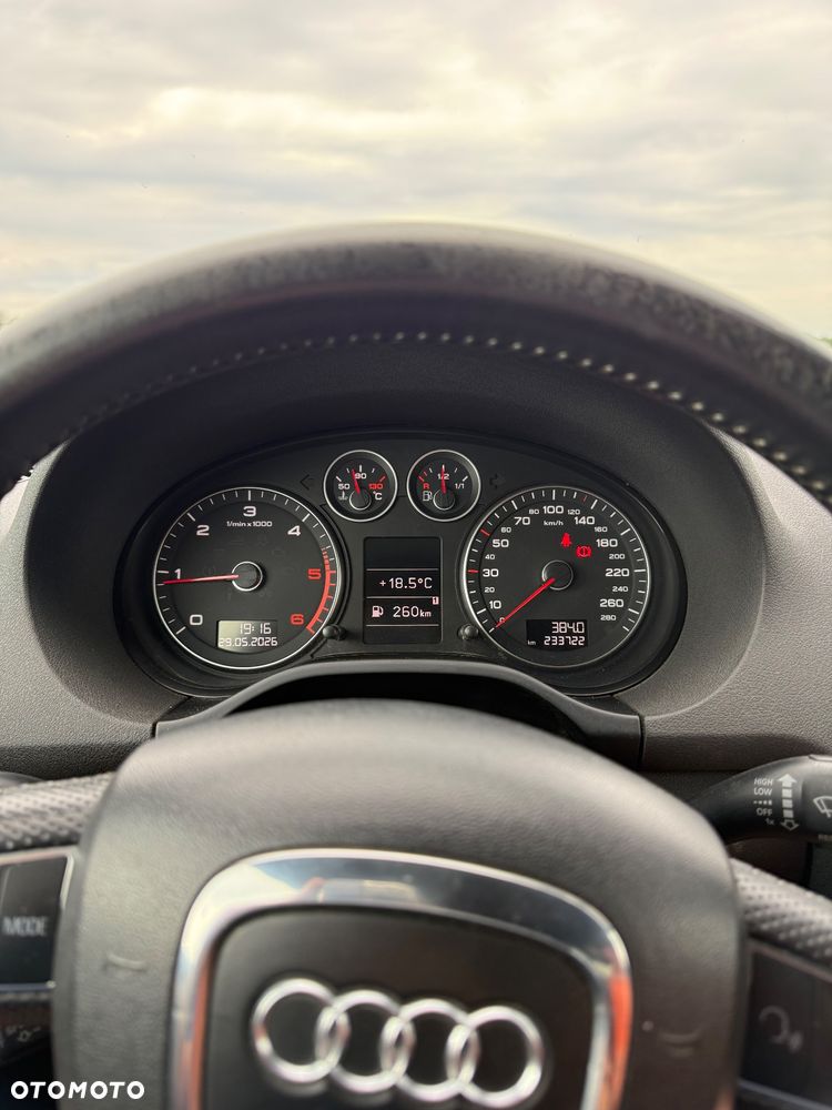 Audi A3 Sportback 2.0 TDI DPF Ambition - 23