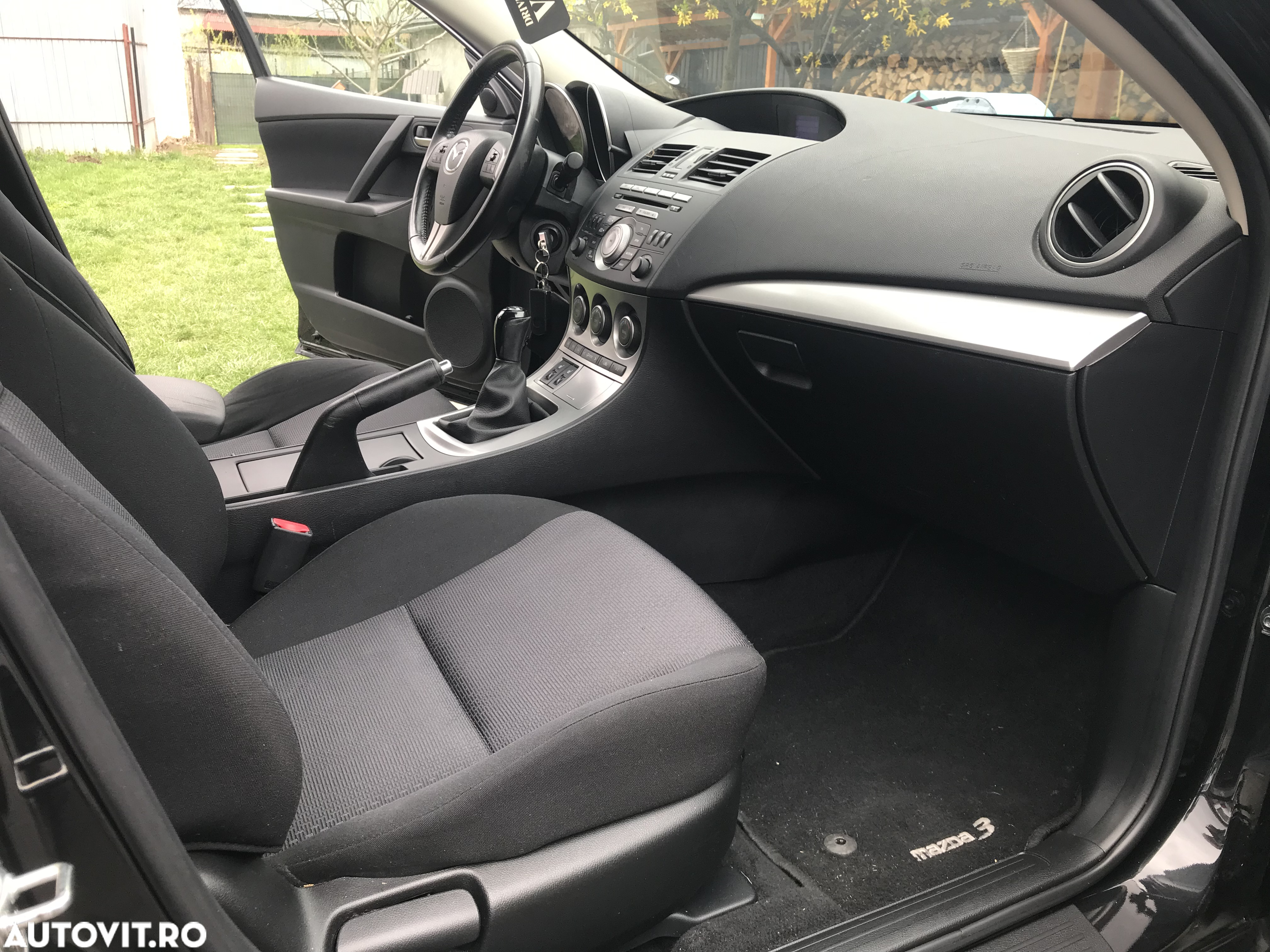 Mazda 3 - 8