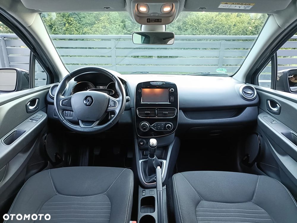 Renault Clio 1.2 16V Limited - 31