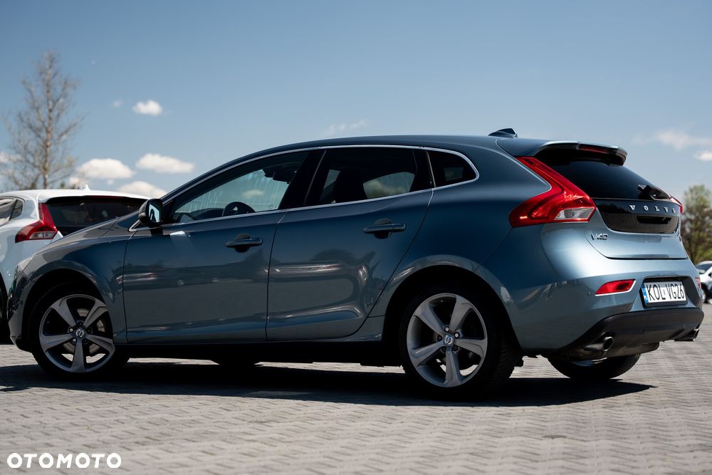 Volvo V40 T3 - 14