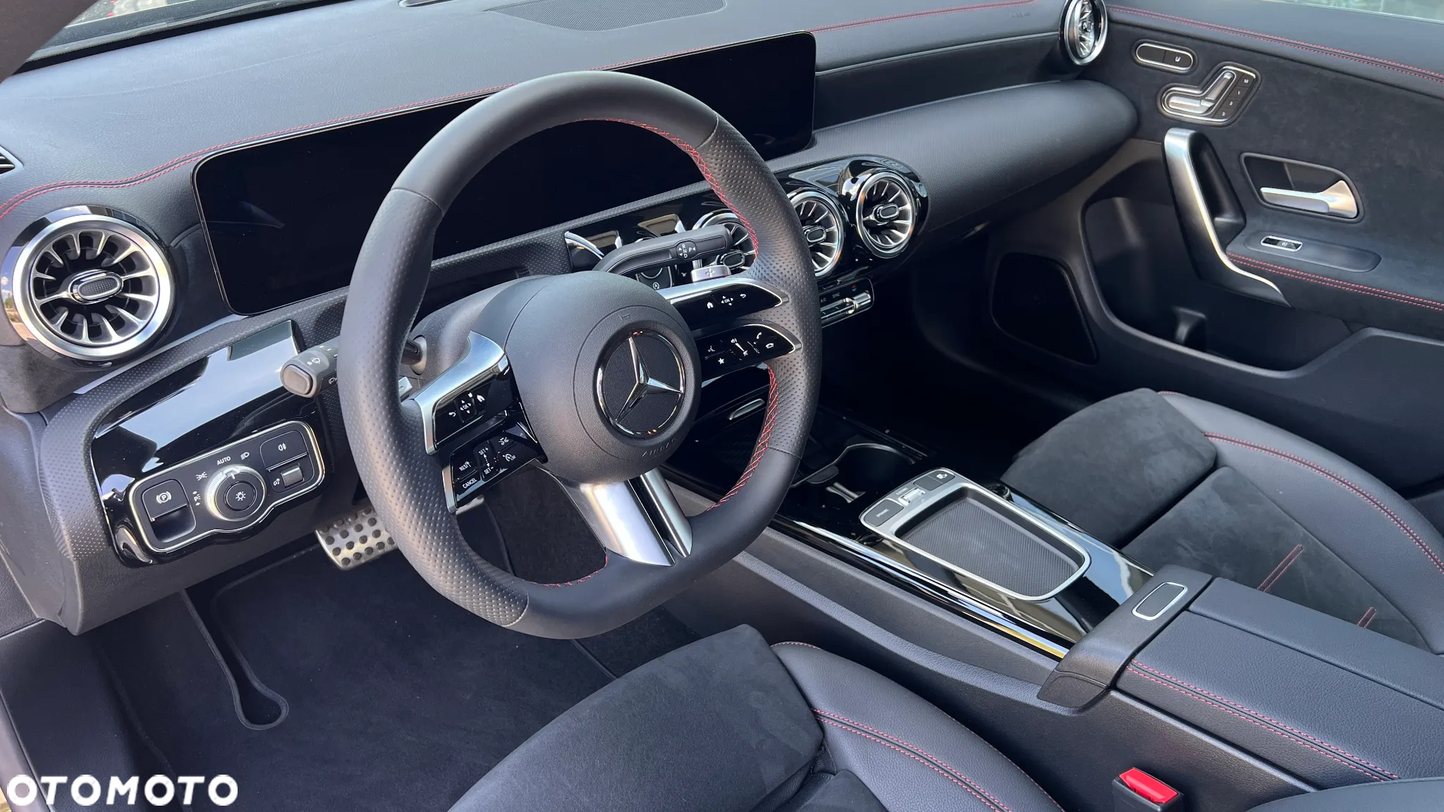 Mercedes-Benz CLA 200 AMG Line 7G-DCT - 11