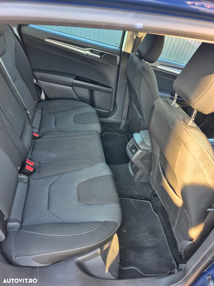 Ford Mondeo 2.0 TDCi Powershift Business - 17