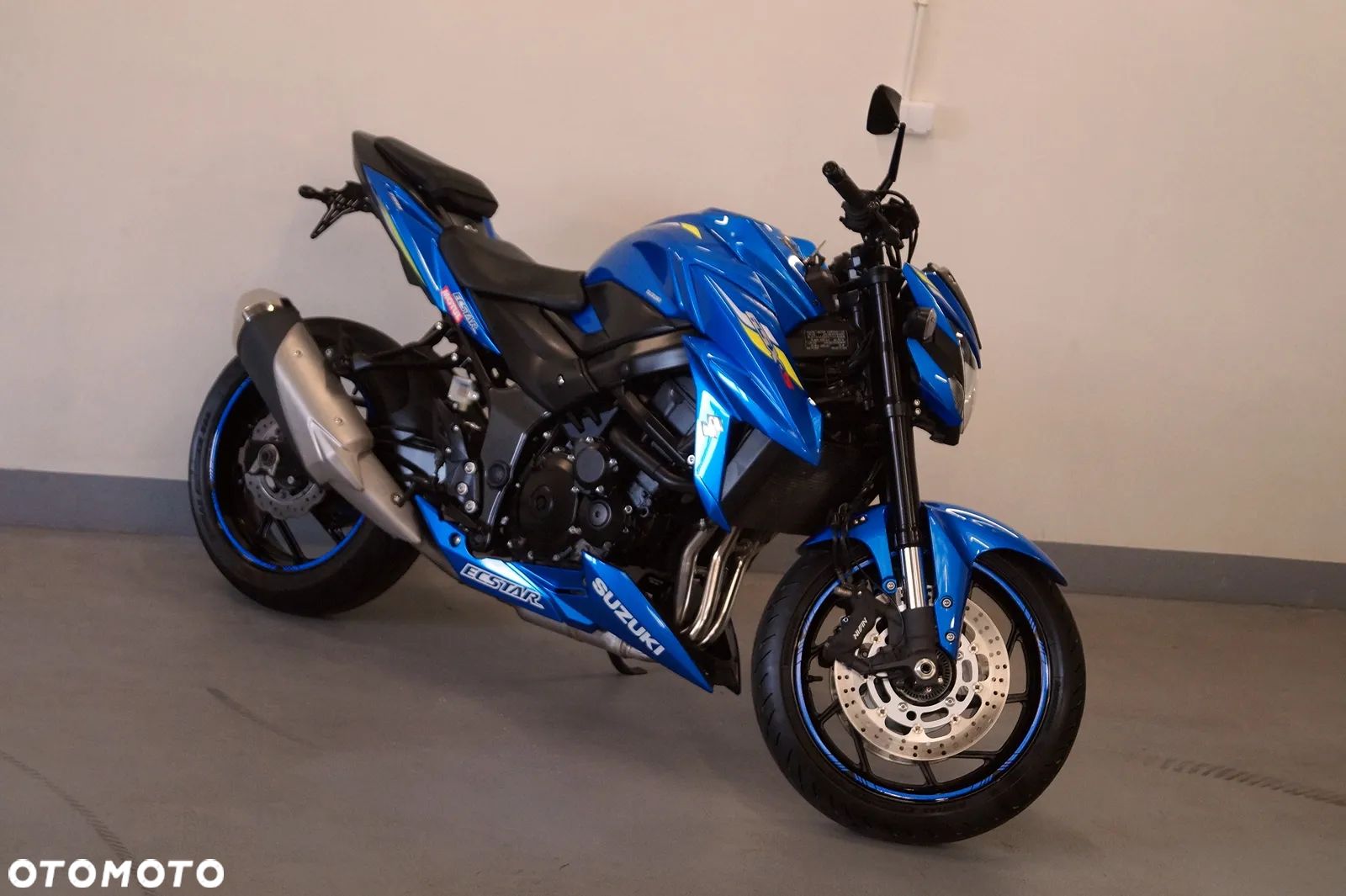 Suzuki GSX - 1