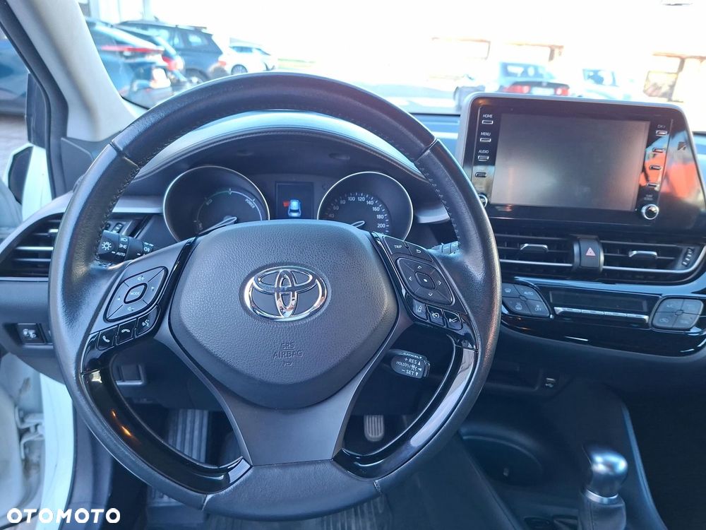 Toyota C-HR - 12