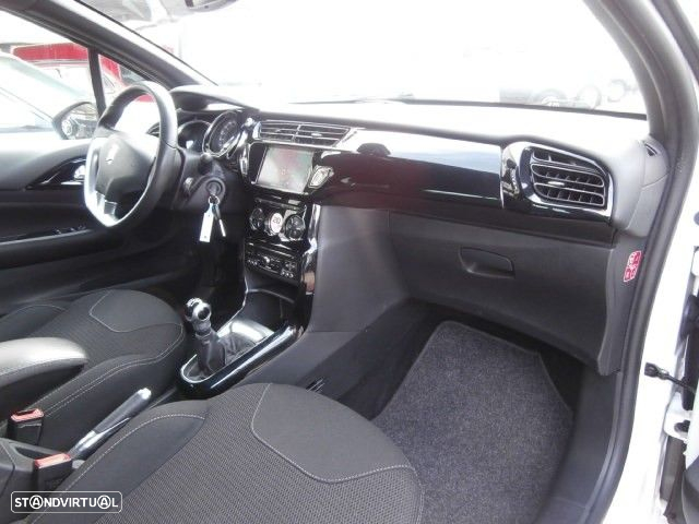 Citroën DS3 1.6 e-HDi So Chic 95g - 29