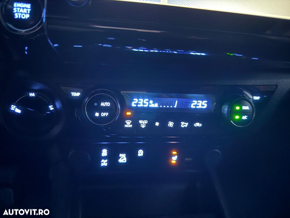 Toyota Hilux 2.8D 204CP 4x4 Double Cab AT Invincible - 12