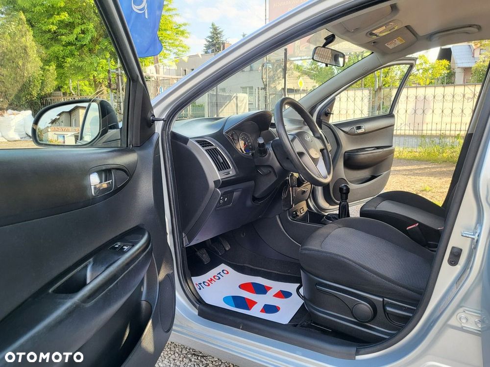 Hyundai i20 - 13